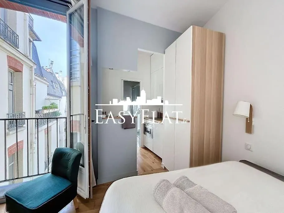 Apartment Ideally Located, Close To Invalides *